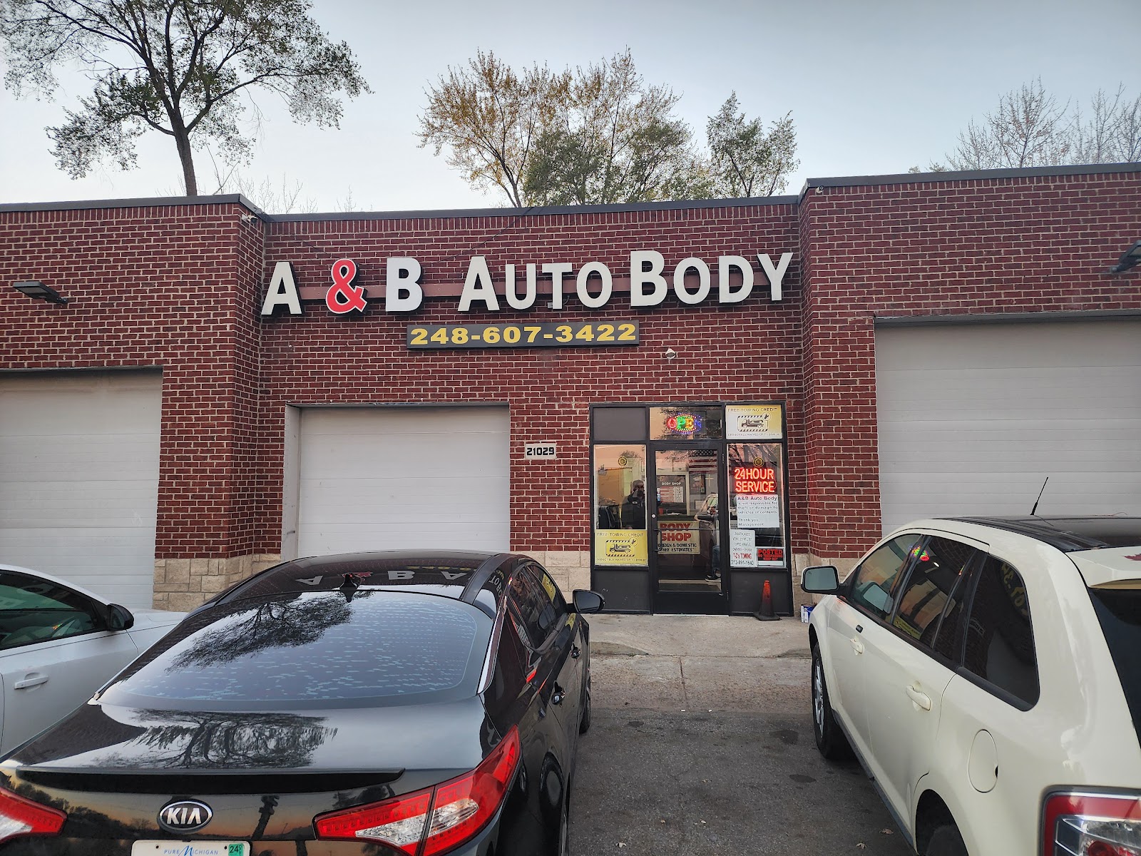 A & B Auto Body LLC in Hazel Park