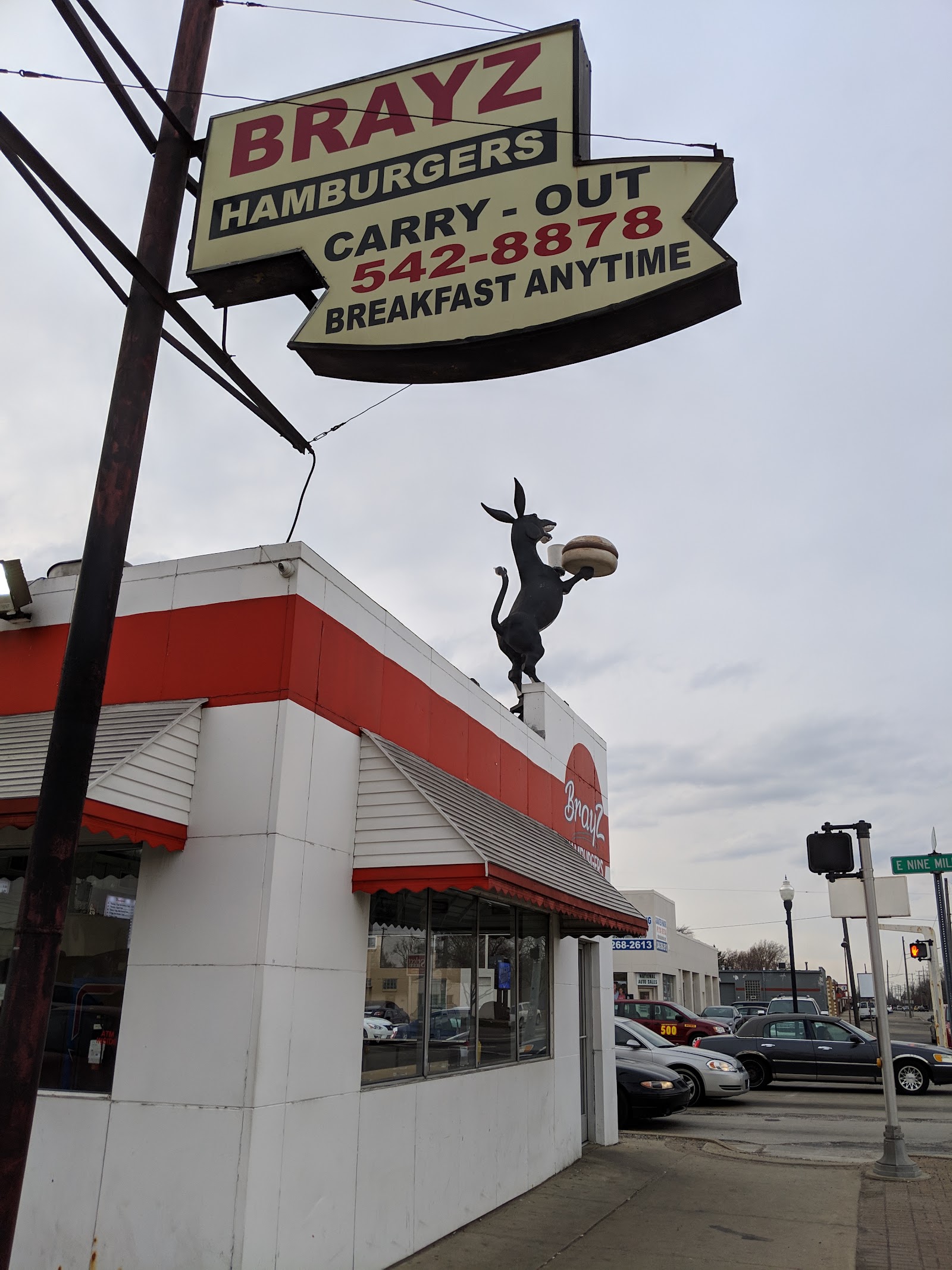 Brayz Hamburger in Hazel Park