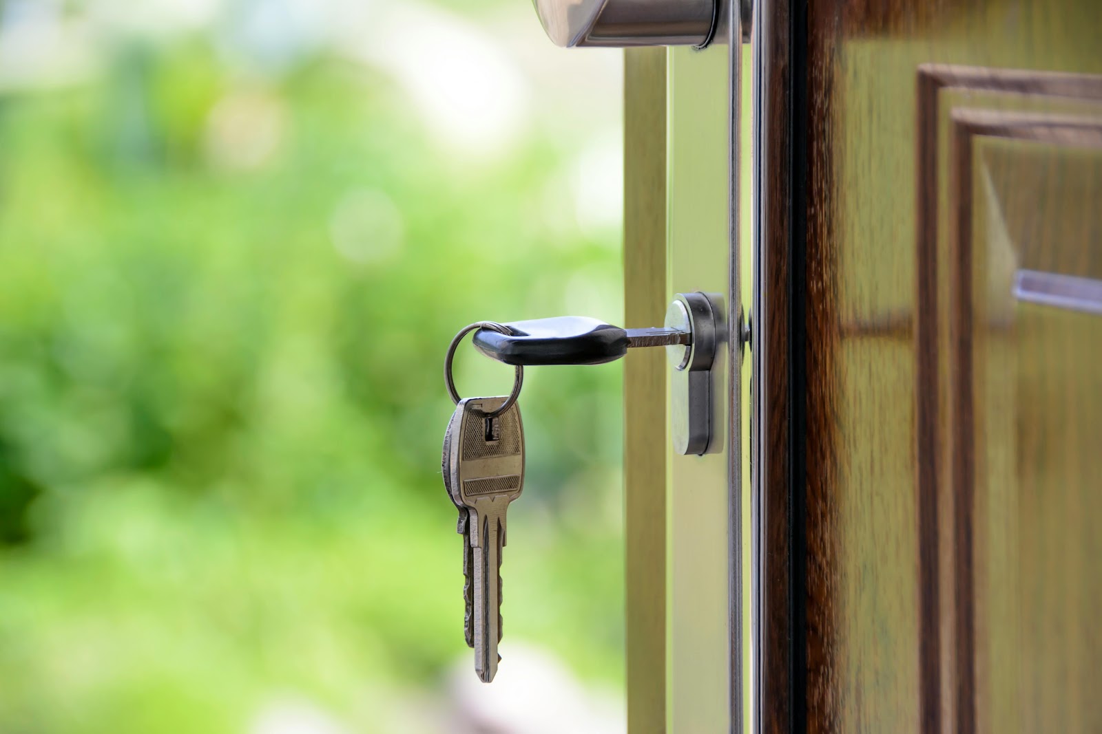 Door to Door Locksmith in Madison Heights