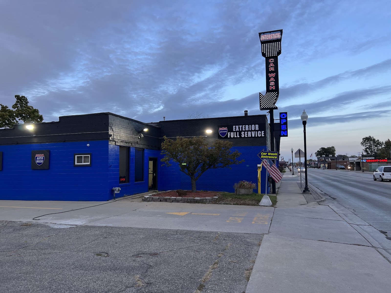Interstate Auto Wash & Full Service — photo