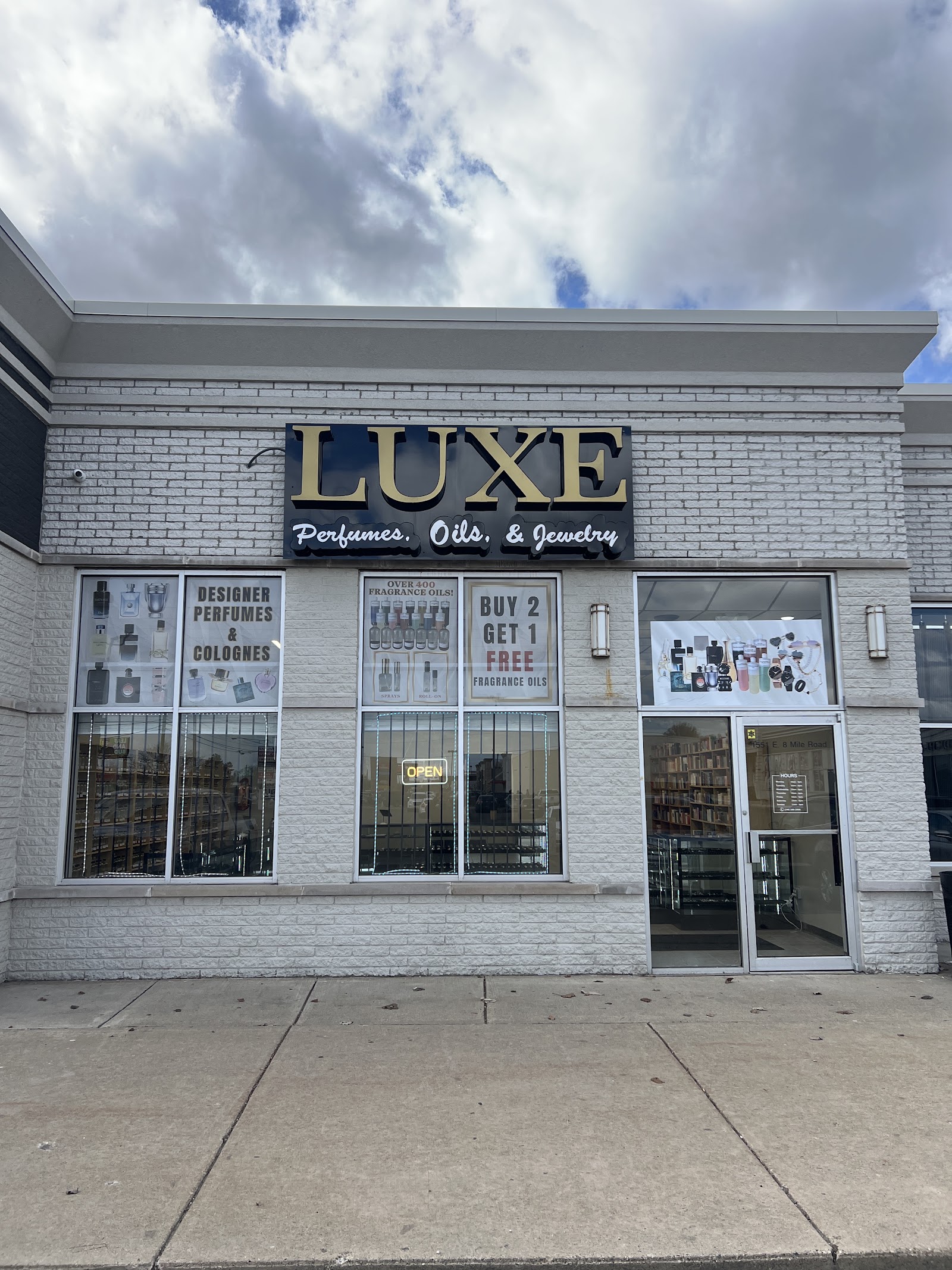 Luxe Perfumes, Oils, & Jewelry in Hazel Park