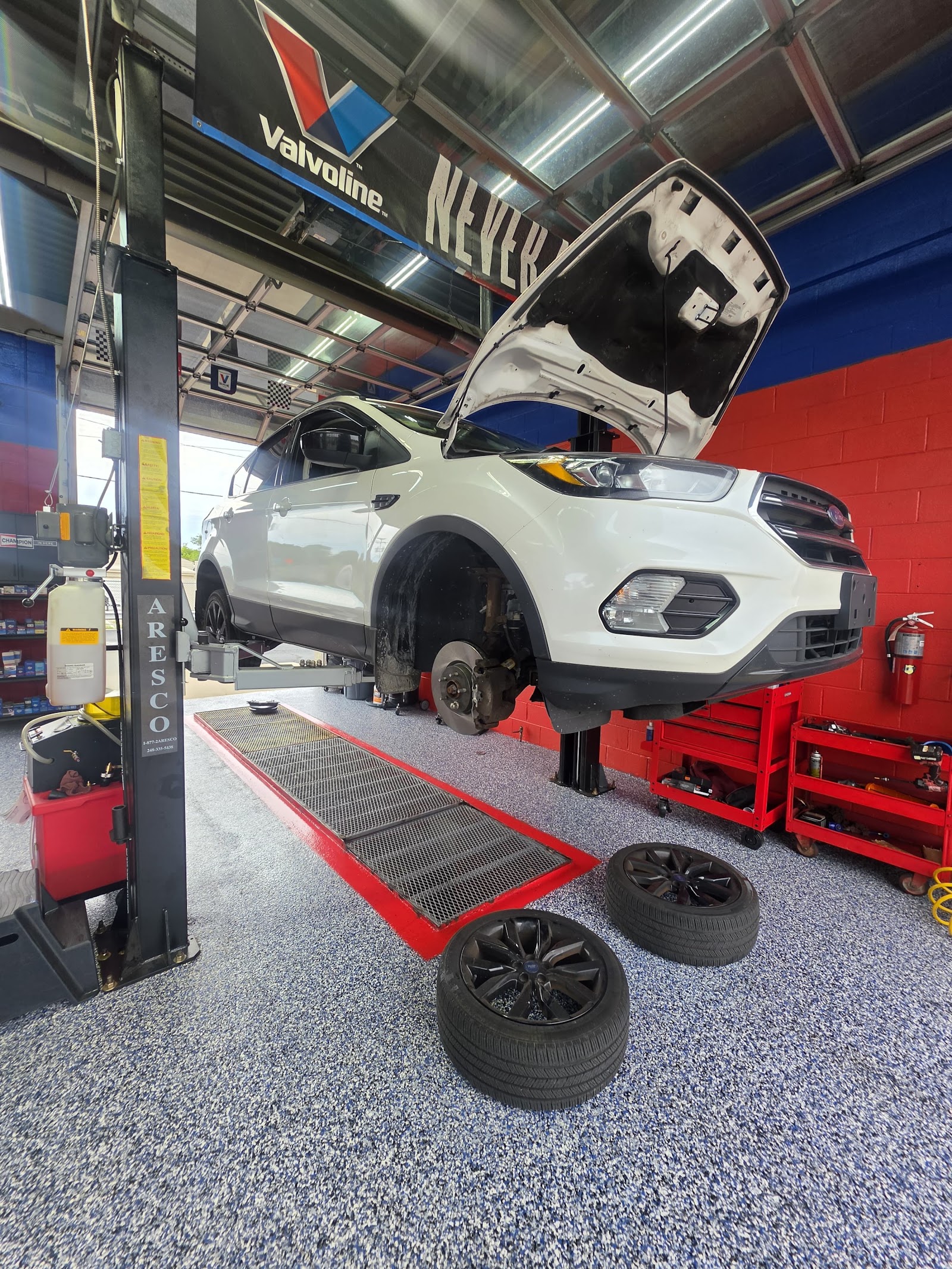 Madison Heights Quick Lube Valvoline in Madison Heights