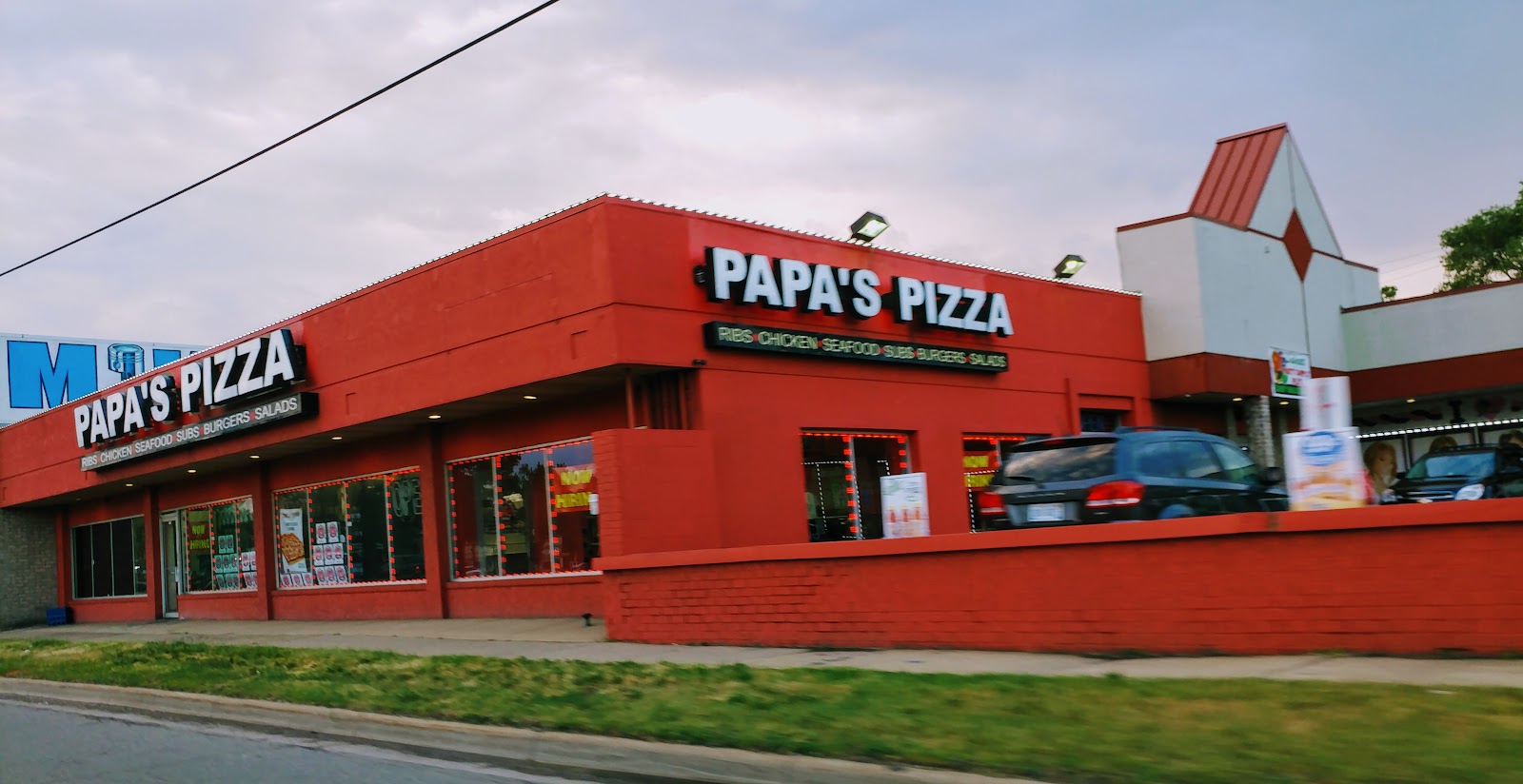 Papa's Pizza in Warren