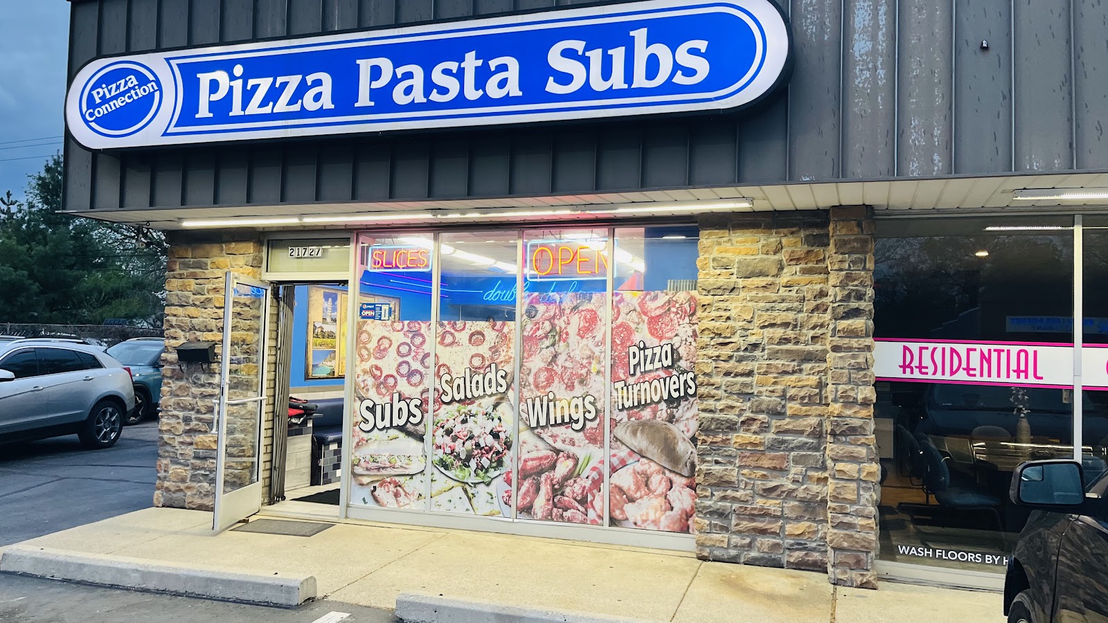 Pizza Connection in Hazel Park